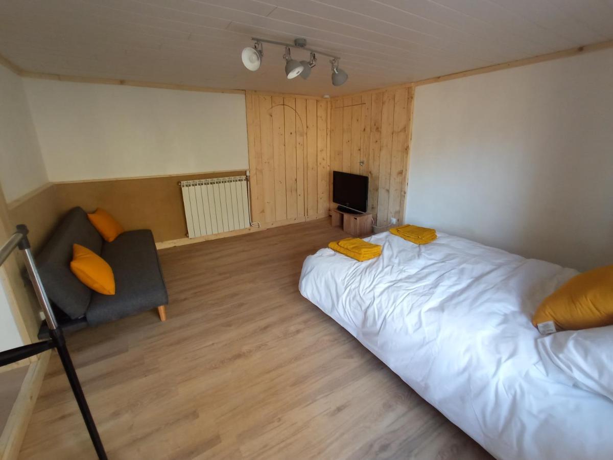 Studio Meuble Proche Des Thermes Cransac Exterior photo
